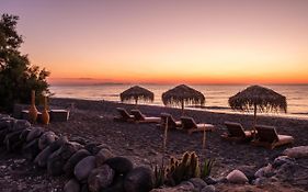 Beach Houses Santorini